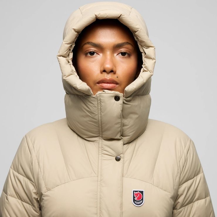 FJÄLLRÄVEN Expedition Pack Down Parka W Fossil