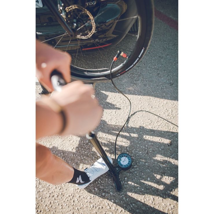 LEZYNE ALLOY FLOOR DRIVE SILVER/HI GLOSS