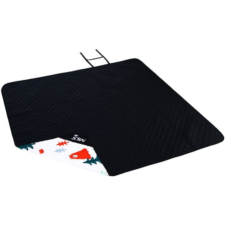 NILS Camp NC8028 v lese