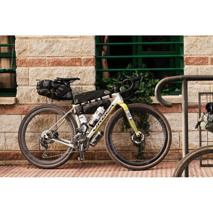 APIDURA Racing long top tube pack (2l)