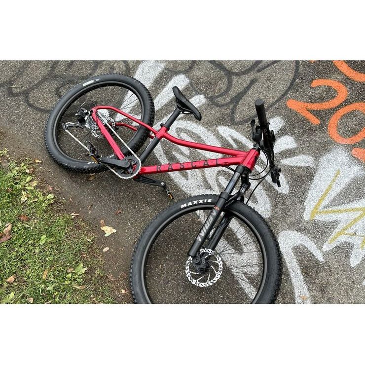 RASCAL RASCAL Wild 26 Ruby Red