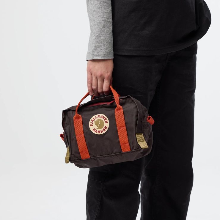 FJÄLLRÄVEN Kånken Koncept Crossbody 4 Black Oak-Rowan Red
