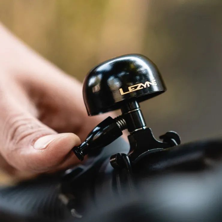 LEZYNE CLASSIC BRASS SMALL ALL BLACK BELL BLACK