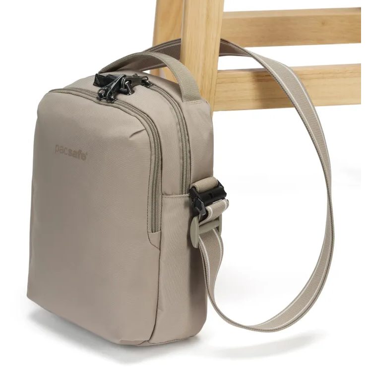 PACSAFE V TOUR CROSSBODY 7L beige