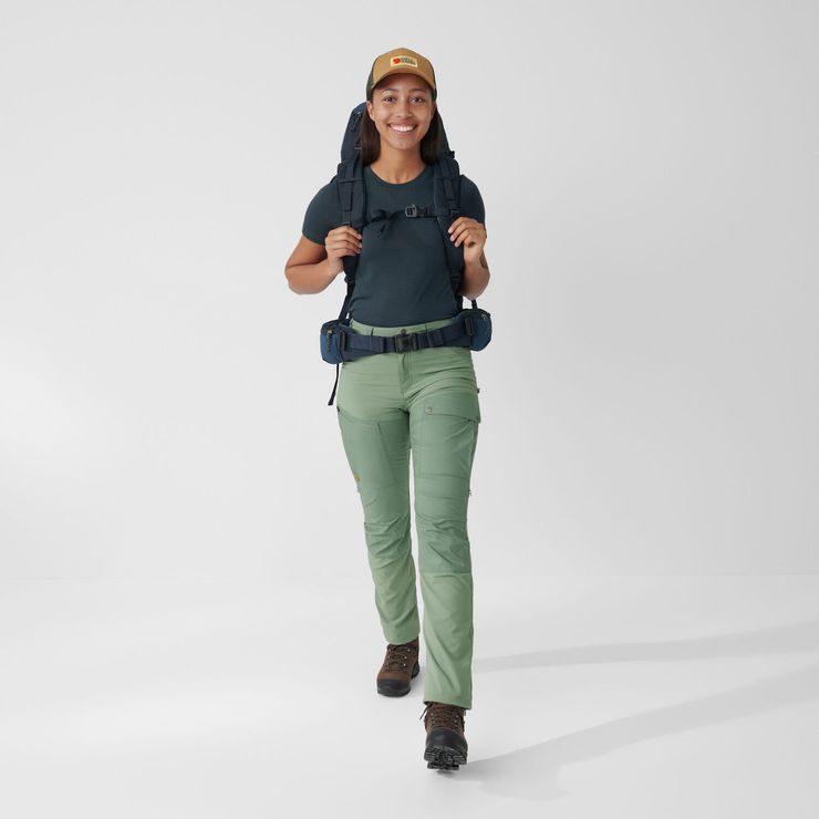 FJÄLLRÄVEN Abisko Midsummer Trs W Short Jade Green-Patina Green