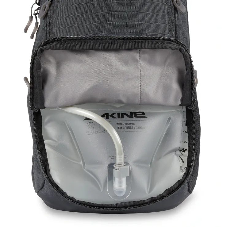 DAKINE SYNCLINE 12L, steel grey