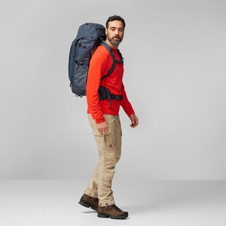 FJÄLLRÄVEN Abisko Friluft 45 S/M Navy