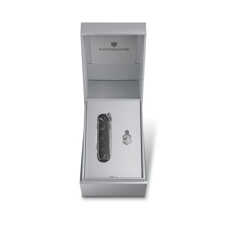 VICTORINOX Classic SD Brilliant, 58 mm, Carbon