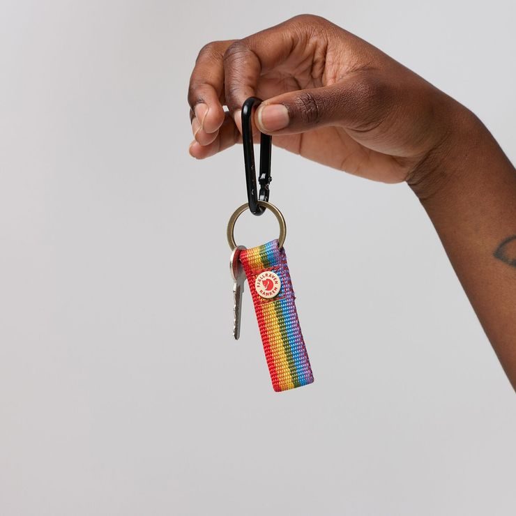 FJÄLLRÄVEN Kånken Rainbow Keyring Rainbow Pattern