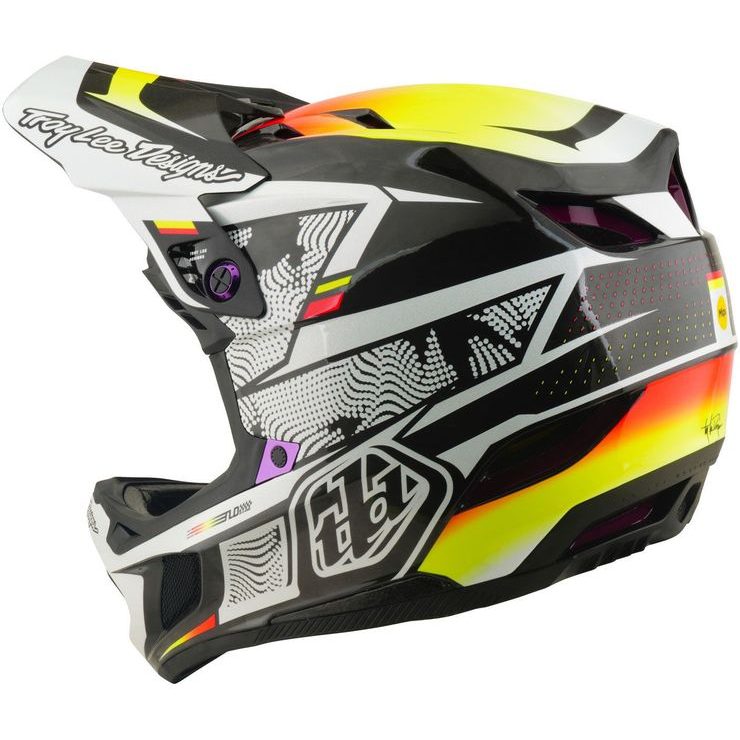 TROY LEE DESIGNS D4 CARBON MIPS LINED UP BLACK