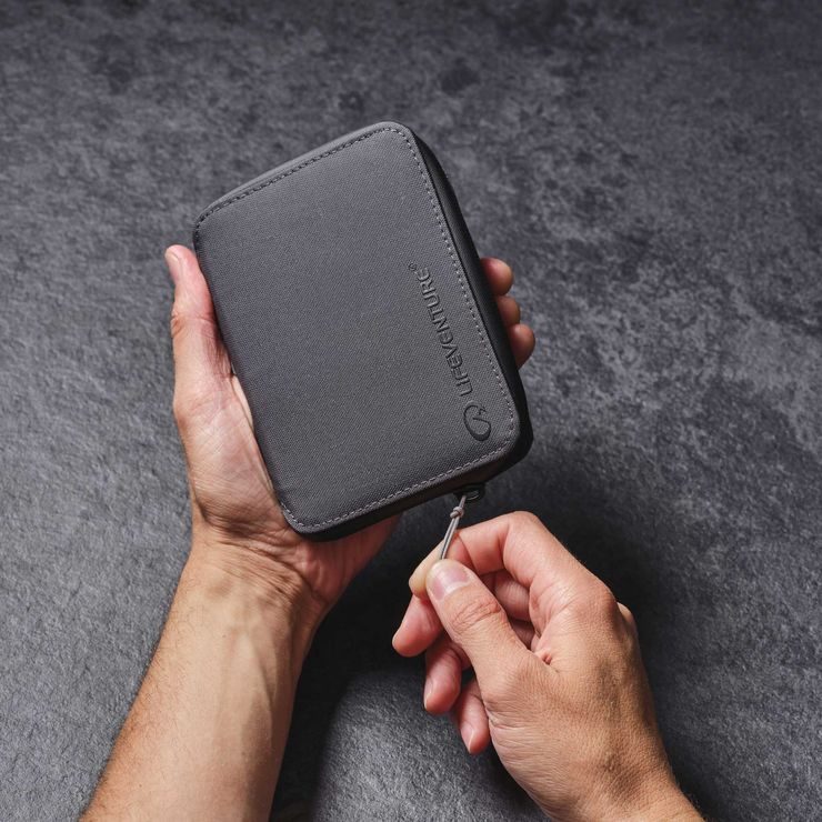 LIFEVENTURE RFiD Mini Travel Wallet grey