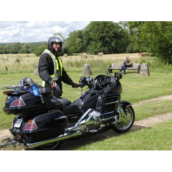 Airbagová vesta AIRNEST moto, Hi-vis rozšířená, poslední velikost L-L skladem!