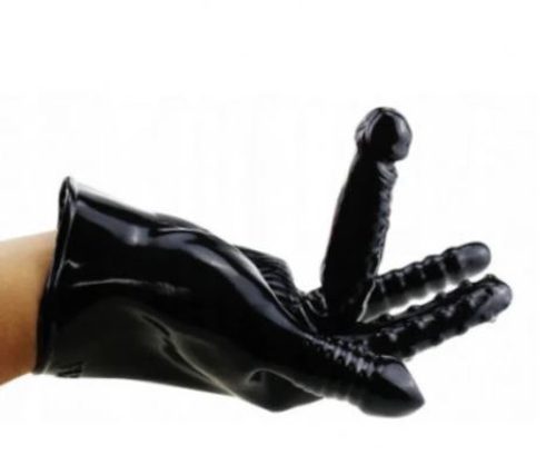 Uf latex masturbační rukavice? Lenka a Šimon