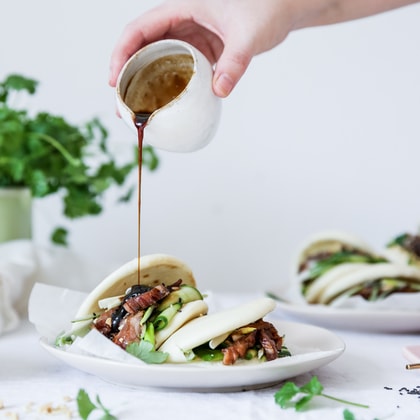 Bao buns s pomalu pečeným bůčkem