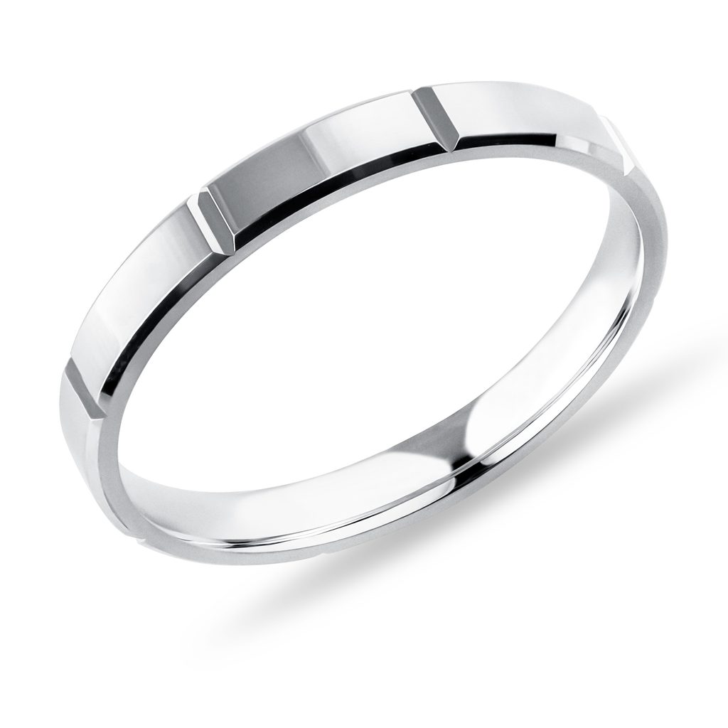 Herrenring mit Gravur aus glänzendem Weißgold HERRENRING MIT GRAVUR AUS GLÄNZENDEM WEISSGOLD - TRAURINGE FÜR HERREN - TRAURINGE
