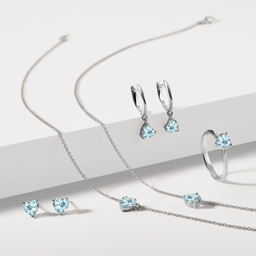 BOUCLES D'OREILLES EN OR BLANC AVEC TOPAZES TAILLE CŒUR - BOUCLES D'OREILLES EN TOPAZE - BOUCLES D'OREILLES