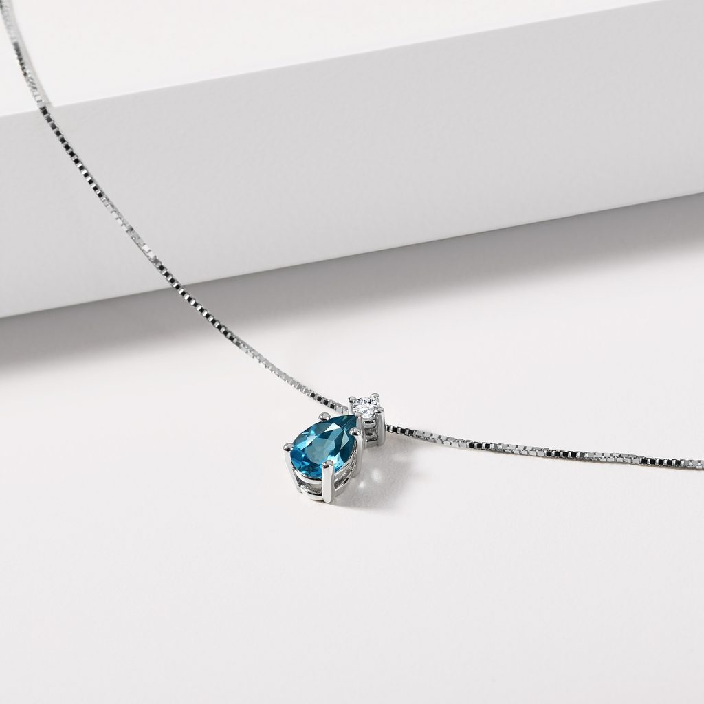 LONDON BLUE TOPAZ PENDANT IN WHITE GOLD - TOPAZ NECKLACES - NECKLACES