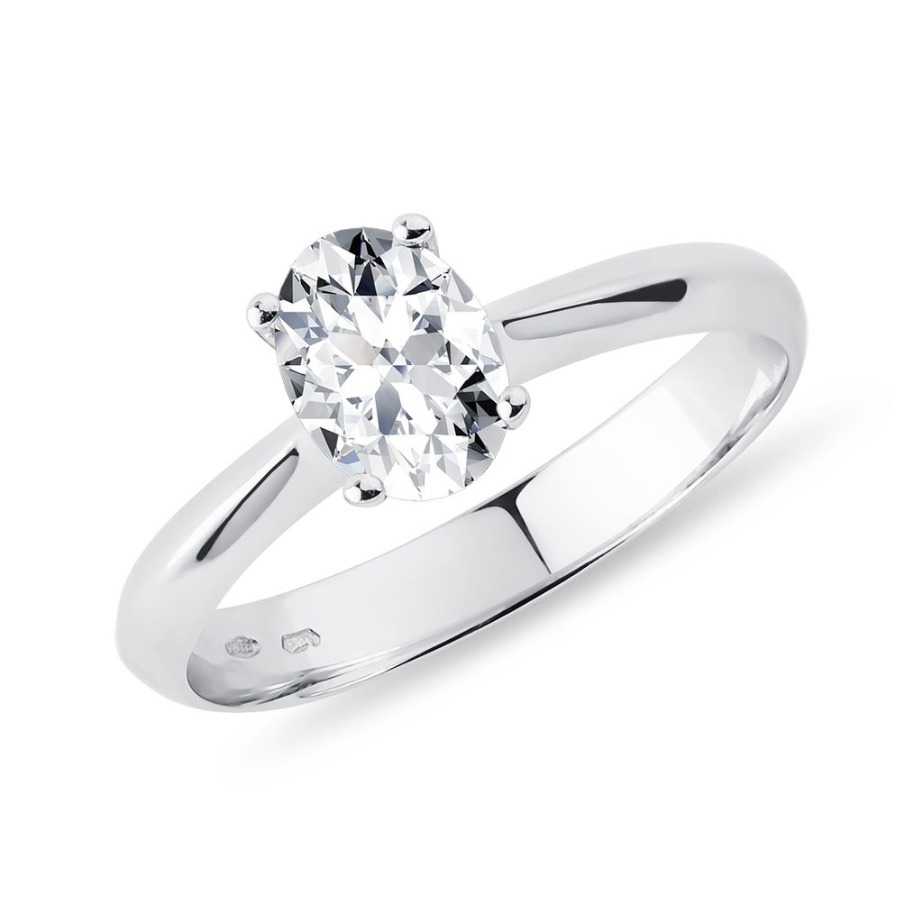Exquisite Oval Diamond Ring in White Gold EXQUISITE OVAL DIAMOND RING IN WHITE GOLD - DIAMOND ENGAGEMENT RINGS - ENGAGEMENT RINGS