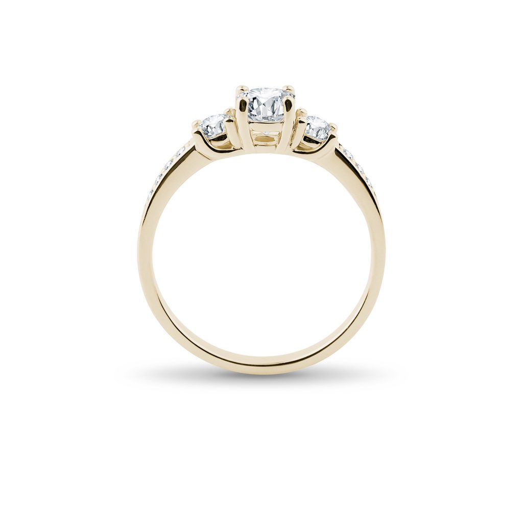 LUXUSNÝ ZÁSNUBNÝ PRSTEŇ S DIAMANTMI V ŽLTOM ZLATE - DIAMANTOVÉ ZÁSNUBNÉ PRSTENE - ZÁSNUBNÉ PRSTENE