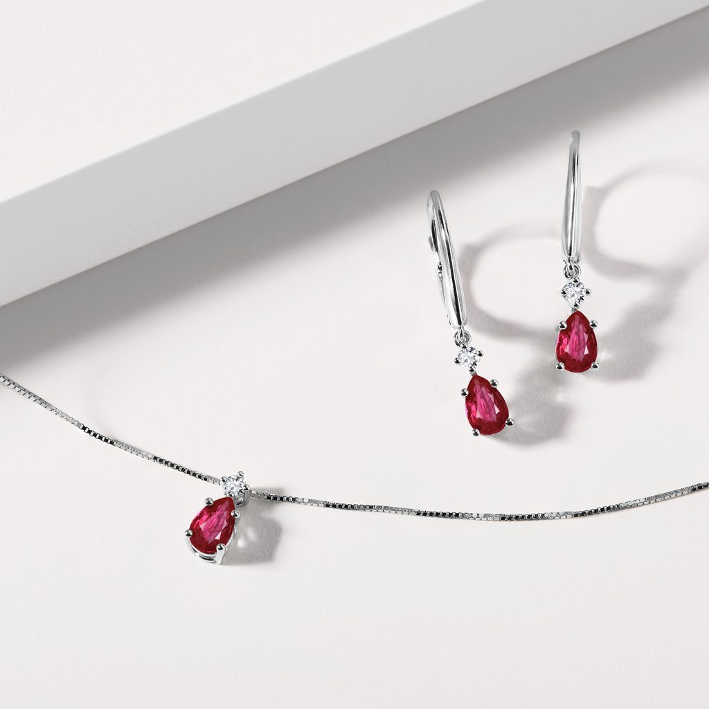 RUBIN OHRRINGE MIT DIAMANTEN IN WEISSGOLD - OHRRINGE MIT RUBIN - OHRRINGE