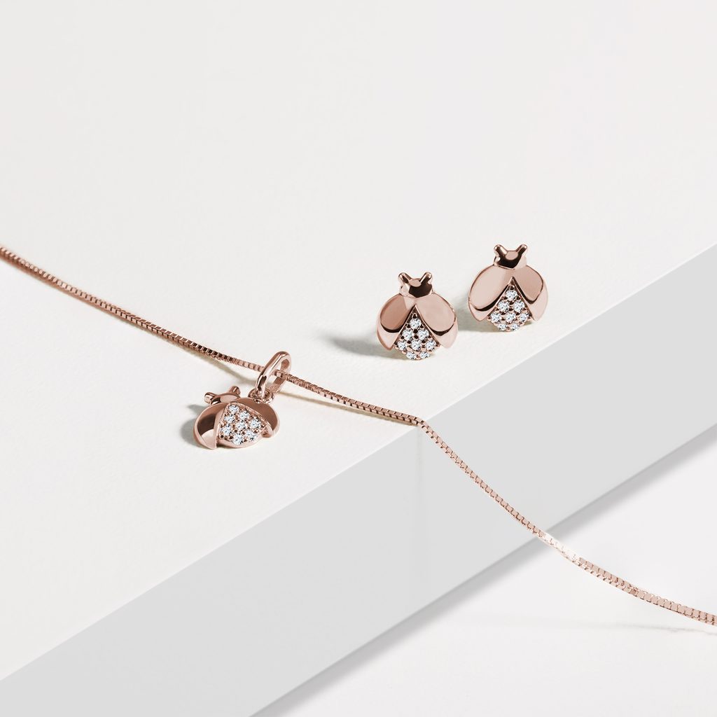 MARIENKÄFER-ANHÄNGER FÜR KINDER MIT DIAMANTEN IN ROSÉGOLD - KINDER ANHÄNGER - KETTEN