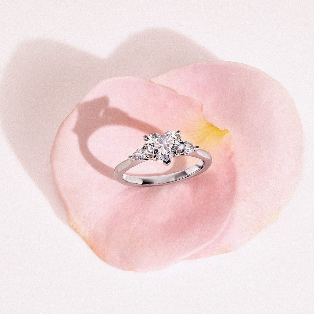 HERZFÖRMIGER 1 CT DIAMANTRING IN WEISSGOLD - RINGE MIT LAB GROWN DIAMANTEN - VERLOBUNGSRINGE