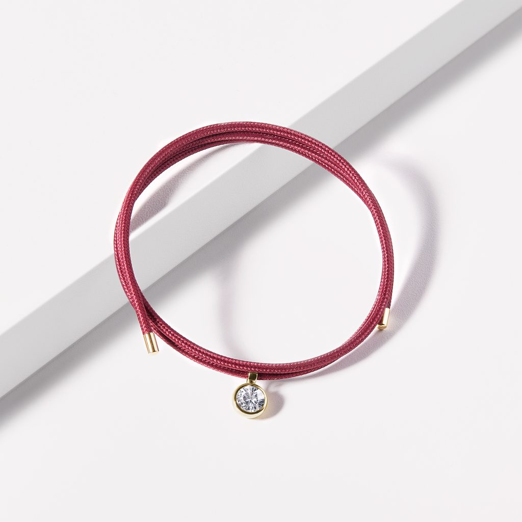 ANHÄNGER MIT RUNDEM LABOR-DIAMANT IN GELBGOLD - MAGNETISCHE HALSKETTEN - KETTEN