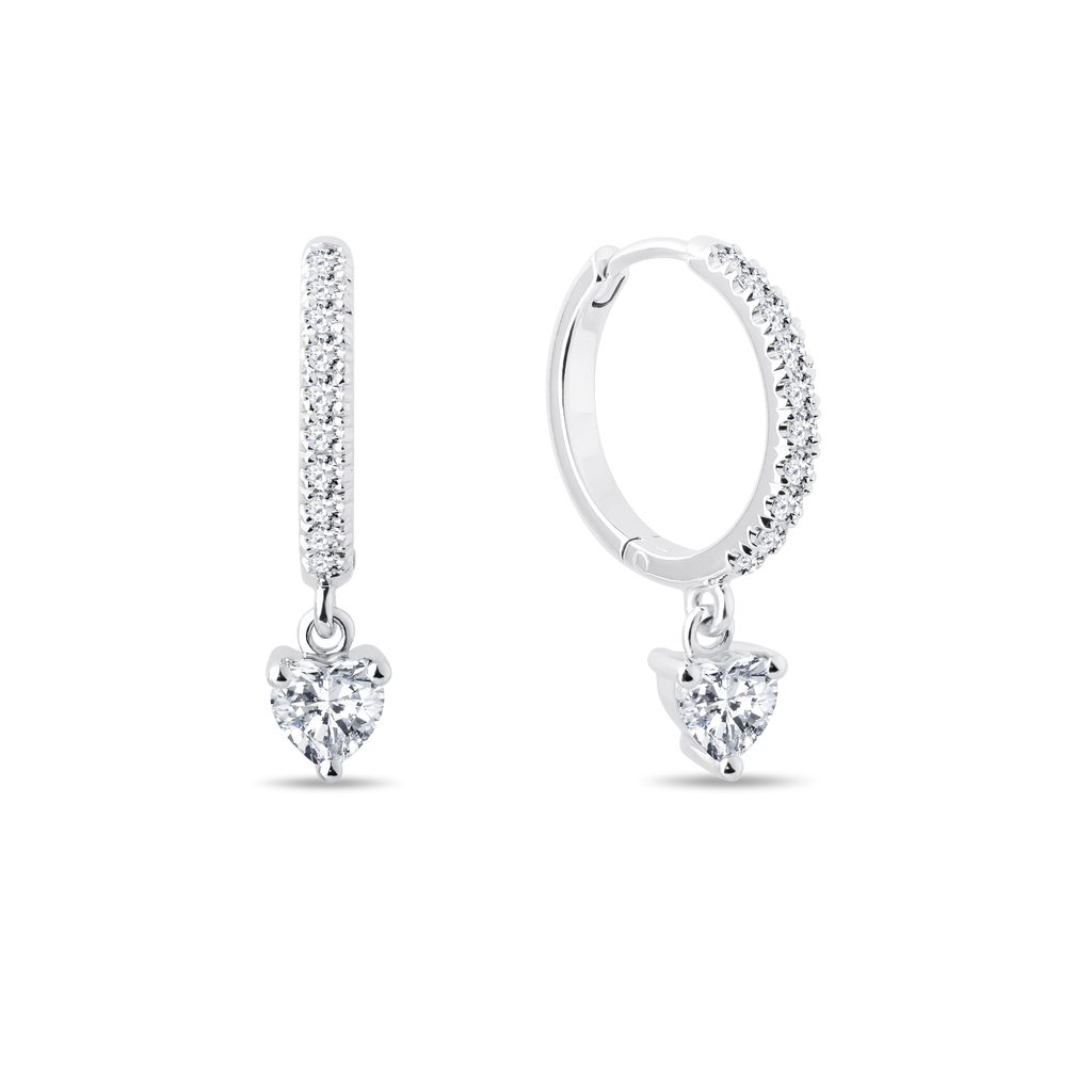 Bagues en diamant avec un cœur en or blanc BAGUES EN DIAMANT AVEC UN CŒUR EN OR BLANC - BOUCLES D'OREILLES EN DIAMANT - BOUCLES D'OREILLES