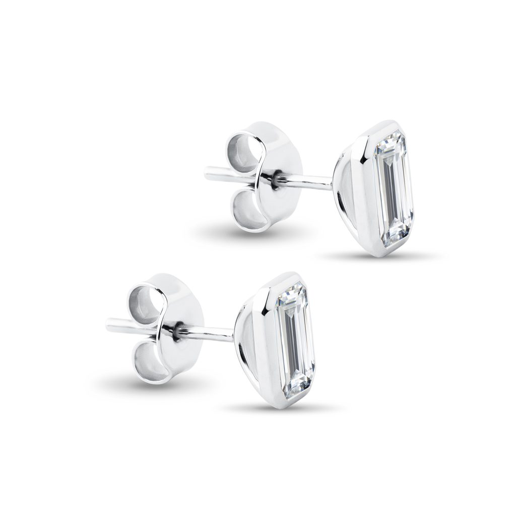 BOUCLES D'OREILLES EN OR BLANC ET DIAMANTS DE SYNTHÈSE - PUCES D'OREILLES EN DIAMANT - BOUCLES D'OREILLES