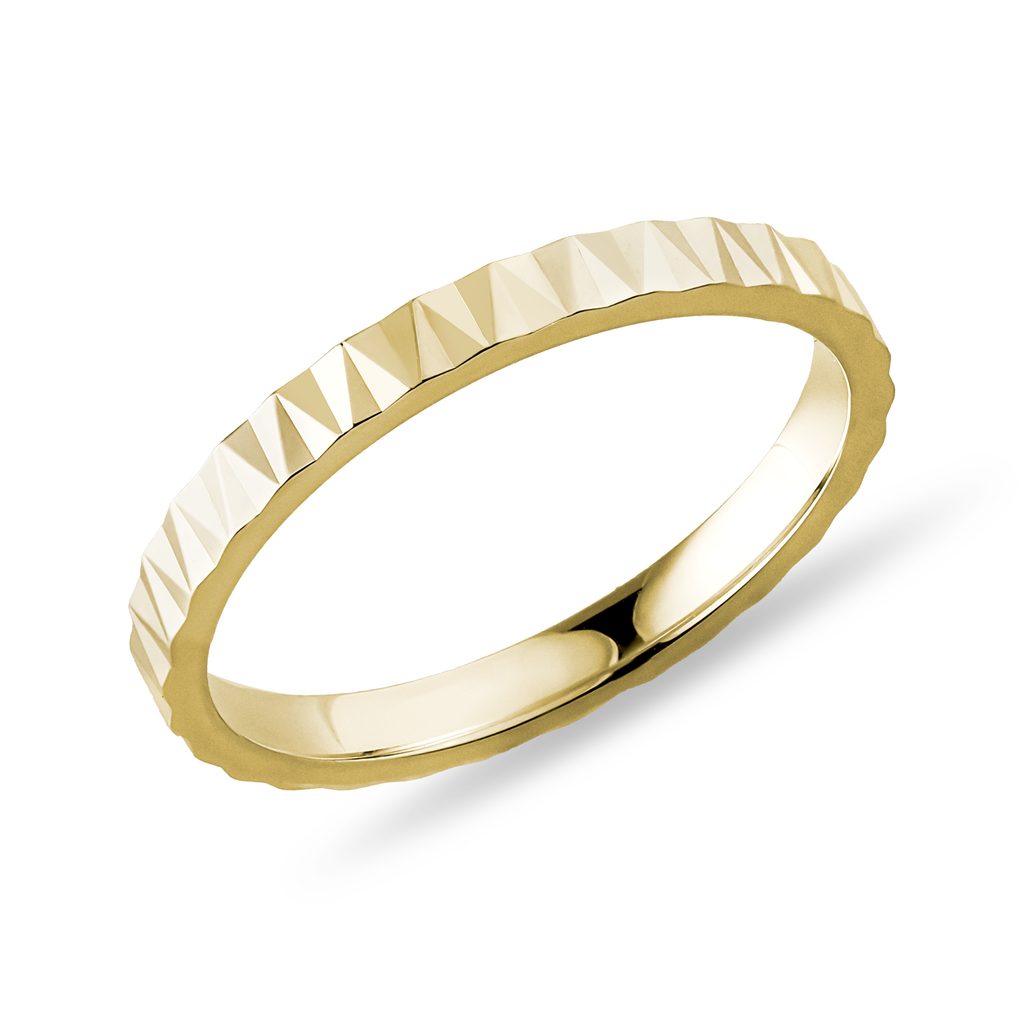 Damenring mit facettiertem Muster aus Gelbgold DAMENRING MIT FACETTIERTEM MUSTER AUS GELBGOLD - RINGE GELBGOLD - RINGE