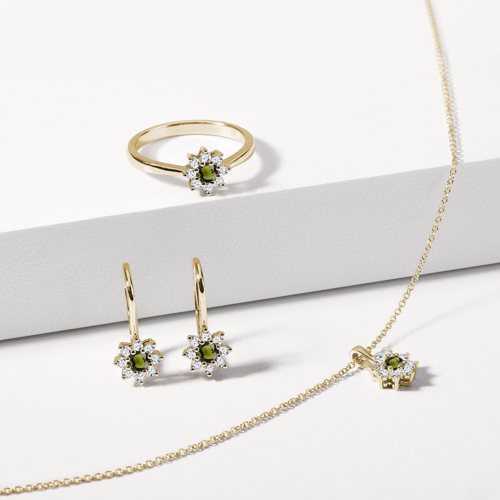 MOLDAVITE AND DIAMOND FLORAL NECKLACE IN YELLOW GOLD - MOLDAVITE NECKLACES - NECKLACES