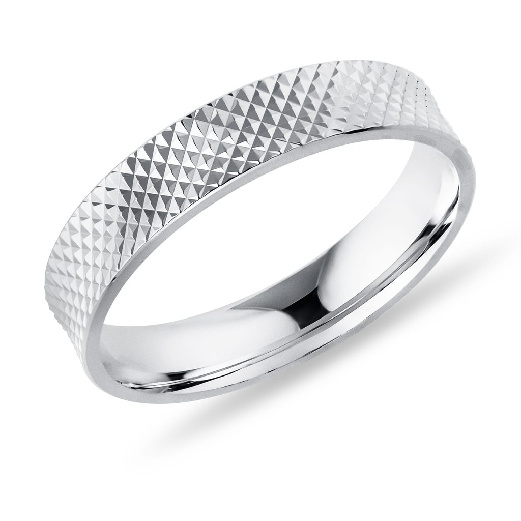 Herrenring mit zartem Muster aus Weißgold HERRENRING MIT ZARTEM MUSTER AUS WEISSGOLD - TRAURINGE FÜR HERREN - TRAURINGE