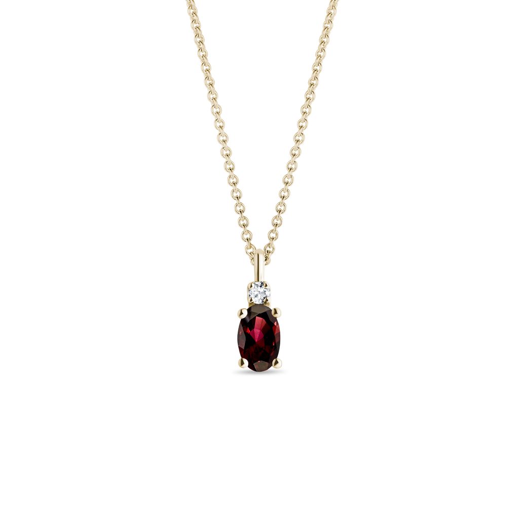 Collier en or orné d'un grenat ovale et d'un diamant COLLIER EN OR ORNÉ D'UN GRENAT OVALE ET D'UN DIAMANT - COLLIERS AVEC GRENAT - COLLIERS