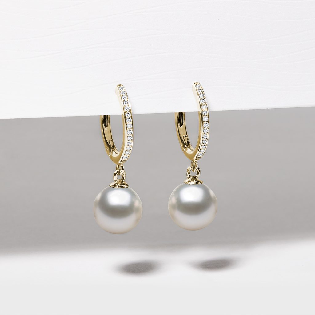 DIAMANTOHRRINGE MIT AKOYAPERLEN IN GELBGOLD - PERLEN OHRRINGE - PERLEN