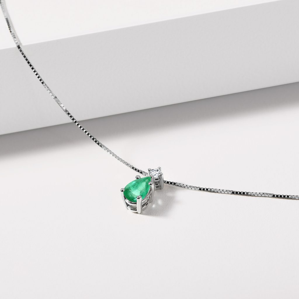 SMARAGD HALSKETTE IN WEISSGOLD - KETTEN MIT SMARAGD - KETTEN