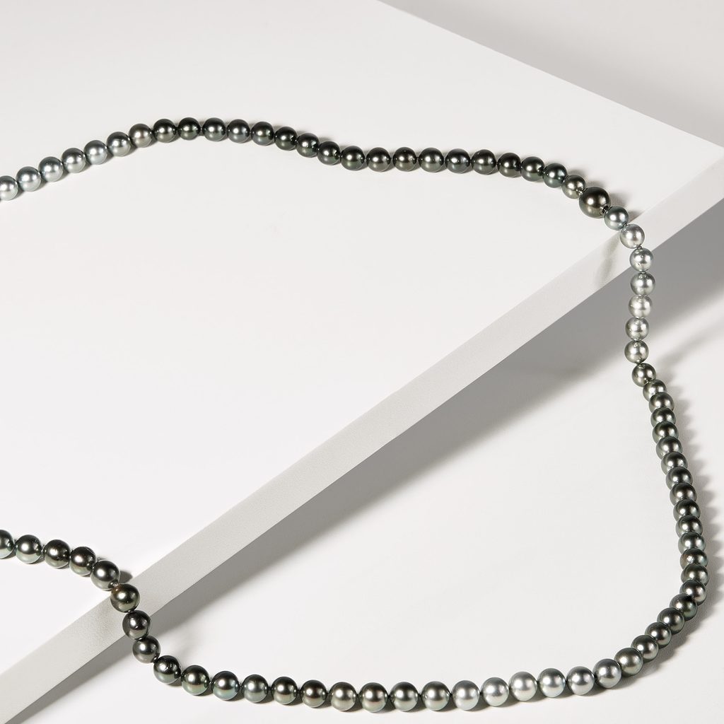 NÁHRDELNÍK OMBRÉ Z TAHITSKÝCH PERÁL - PERLOVÉ NÁHRDELNÍKY - PERLY