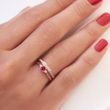 KLASSISCHER RING AUS ROSÉGOLD MIT RUBIN UND DIAMANTEN - RINGE MIT RUBIN - RINGE