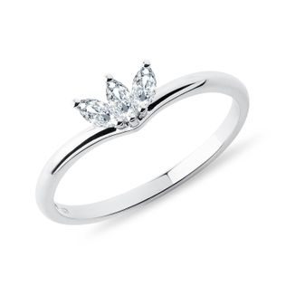 TRIPLE MARQUISE DIAMOND RING IN WHITE GOLD - DIAMOND ENGAGEMENT RINGS - ENGAGEMENT RINGS