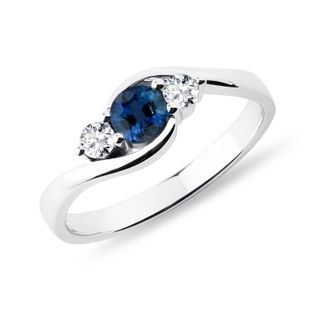 WHITE GOLD RING WITH SAPPHIRE AND DIAMONDS - SAPPHIRE ENGAGEMENT RINGS - ENGAGEMENT RINGS
