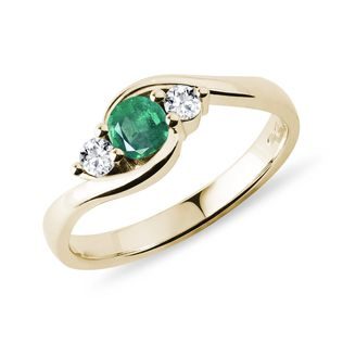 ROUND EMERALD AND DIAMOND RING IN GOLD - EMERALD RINGS - RINGS