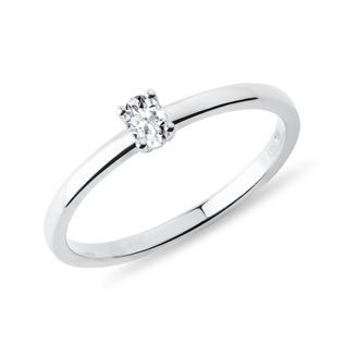 OVAL CUT DIAMOND RING IN WHITE GOLD - ENGAGEMENT DIAMOND RINGS - ENGAGEMENT RINGS