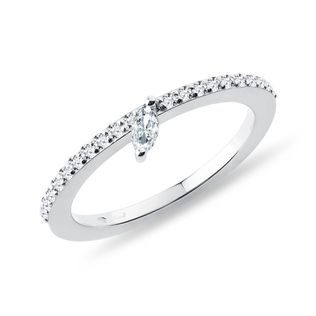 MARQUISE DIAMOND RING IN WHITE GOLD - DIAMOND ENGAGEMENT RINGS - ENGAGEMENT RINGS