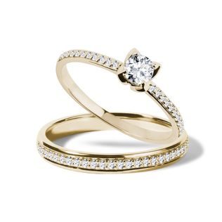 ROMANTIC ENGAGEMENT SET IN YELLOW GOLD - ENGAGEMENT AND WEDDING MATCHING SETS - ENGAGEMENT RINGS