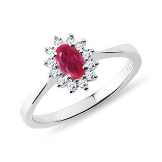 OVAL RUBY ​​AND DIAMOND RING IN WHITE GOLD - RUBY RINGS - RINGS