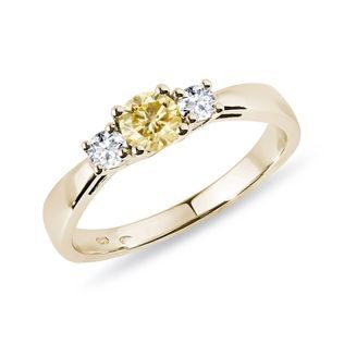 YELLOW GOLD RING WITH YELLOW DIAMOND AND TWO WHITE DIAMONDS - FANCY DIAMOND ENGAGEMENT RINGS - ENGAGEMENT RINGS