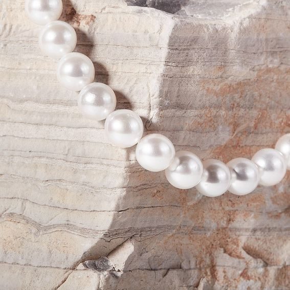 How to recognise genuine pearls