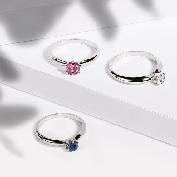 Discover a new trend: engagement rings with gemstones
