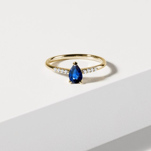 SAPPHIRE AND DIAMOND RING IN YELLOW GOLD - SAPPHIRE ENGAGEMENT RINGS - 