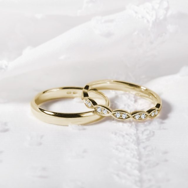 WEDDING RING WITH DIAMONDS IN GOLD - WOMEN'S WEDDING RINGS - 