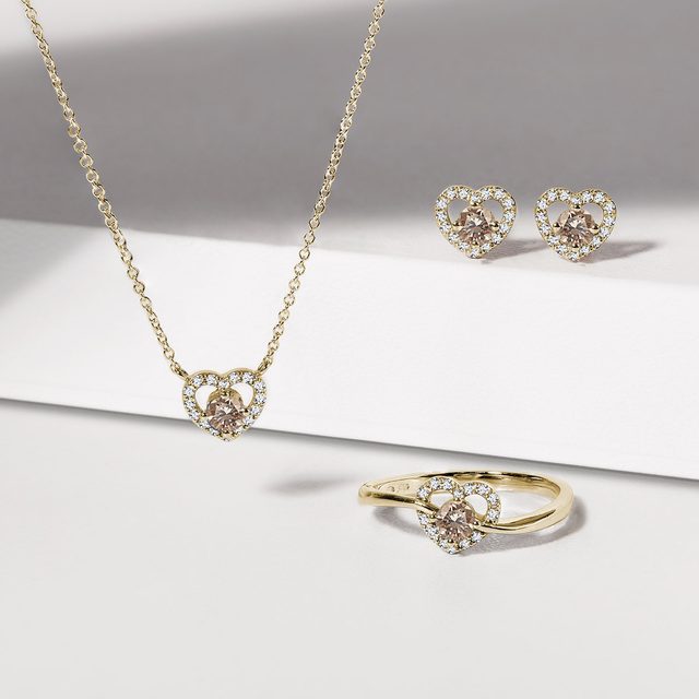 CHAMPAGNE AND WHITE DIAMOND HEART RING IN YELLOW GOLD - FANCY DIAMOND ENGAGEMENT RINGS - 